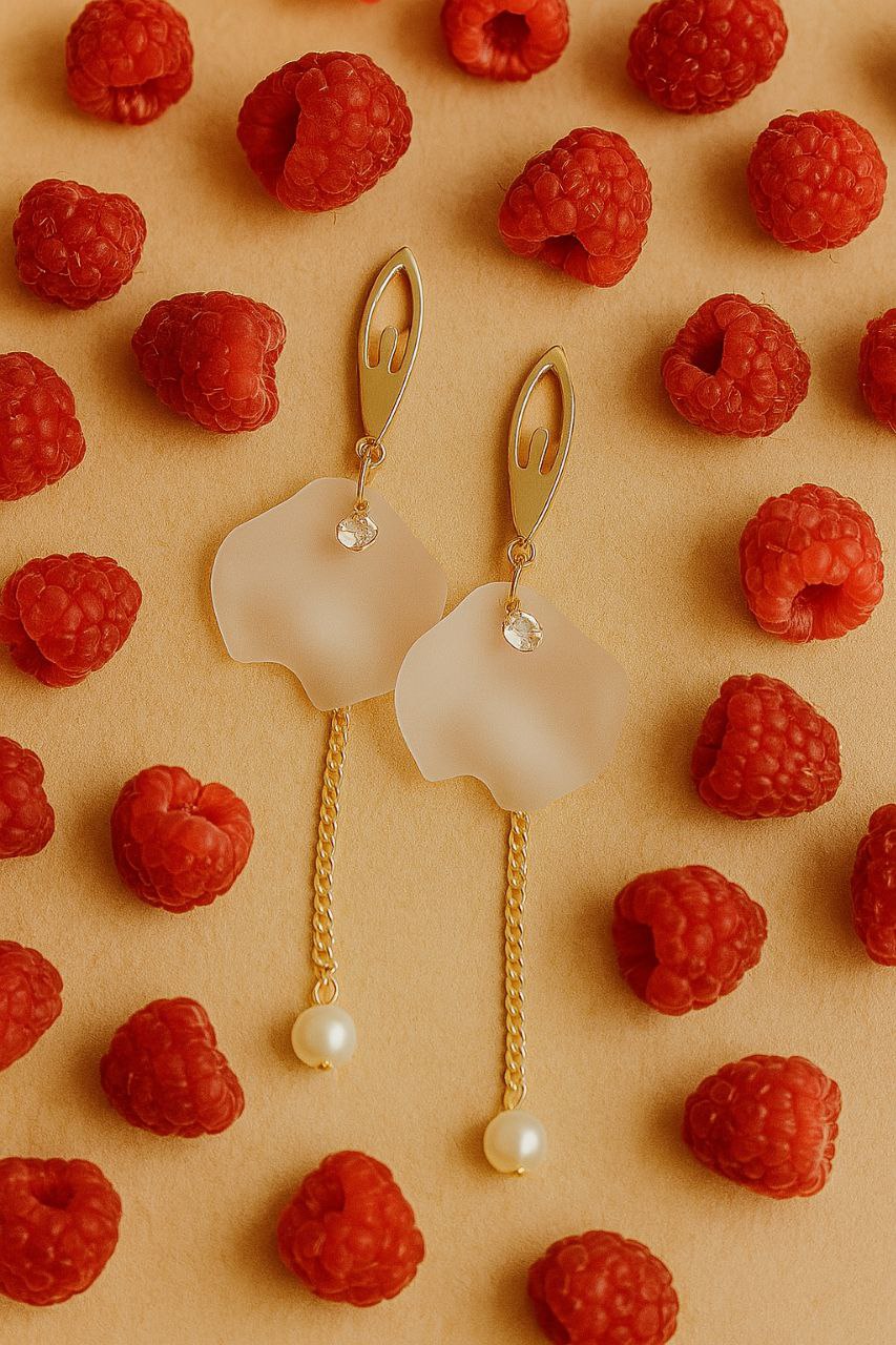 Pendientes Flor Rosa con Cadenas y Perlas