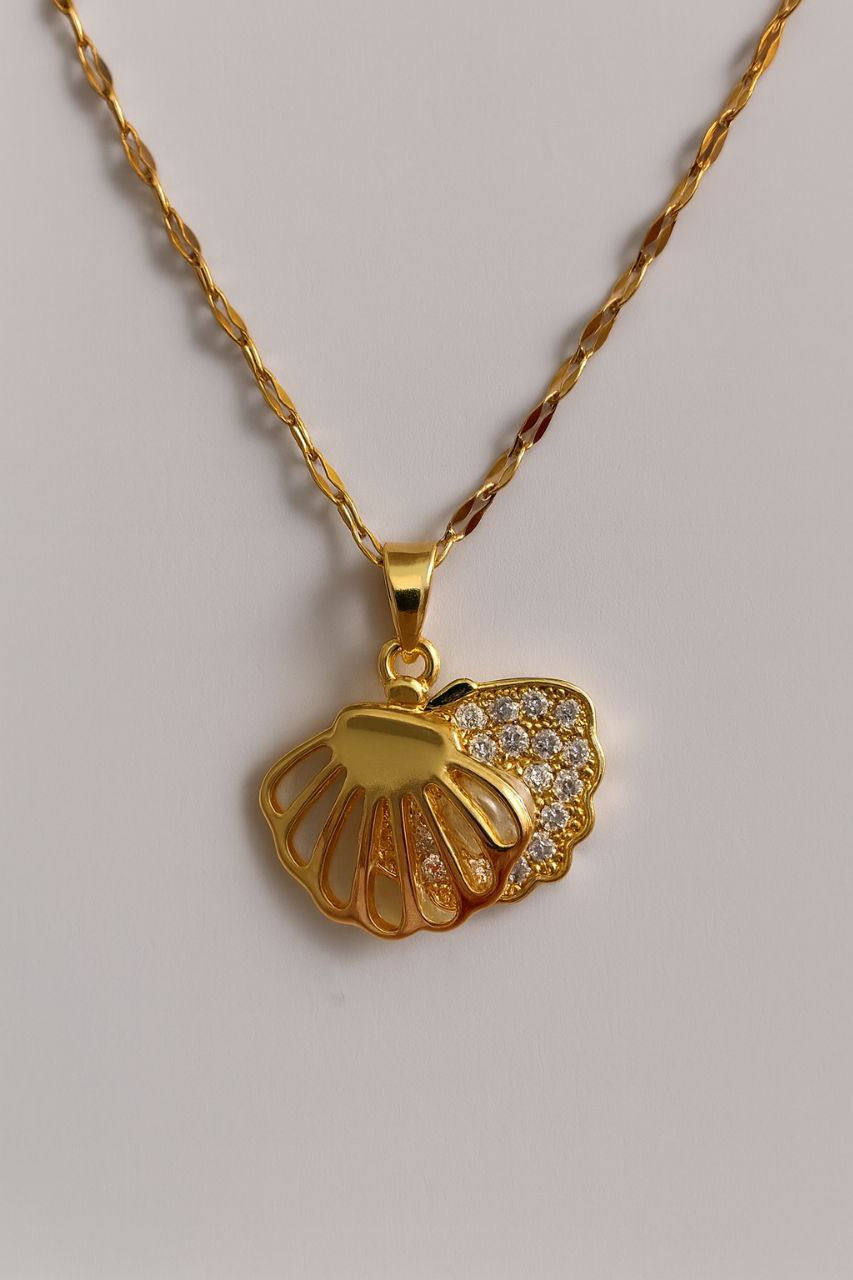 Collar Concha Dorada