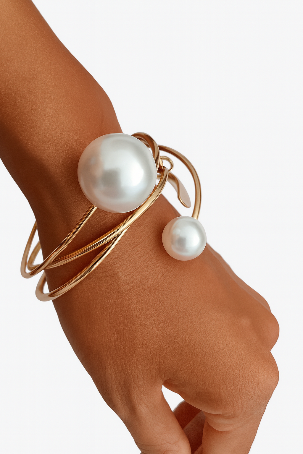 Pulsera Dorada con Perlas