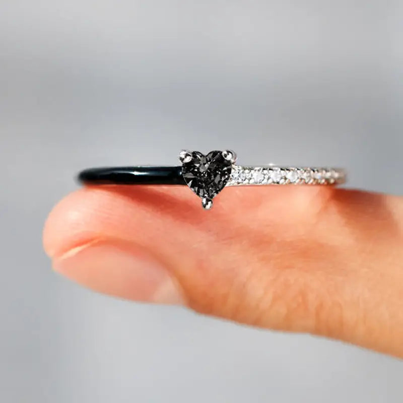 Anillo “Corazón Noir”