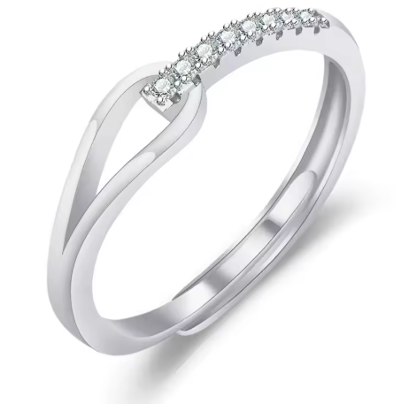 Anillo de plata con diseño cruzado y fila de circonitas brillantes, joya minimalista y elegante de Oro de Sol.