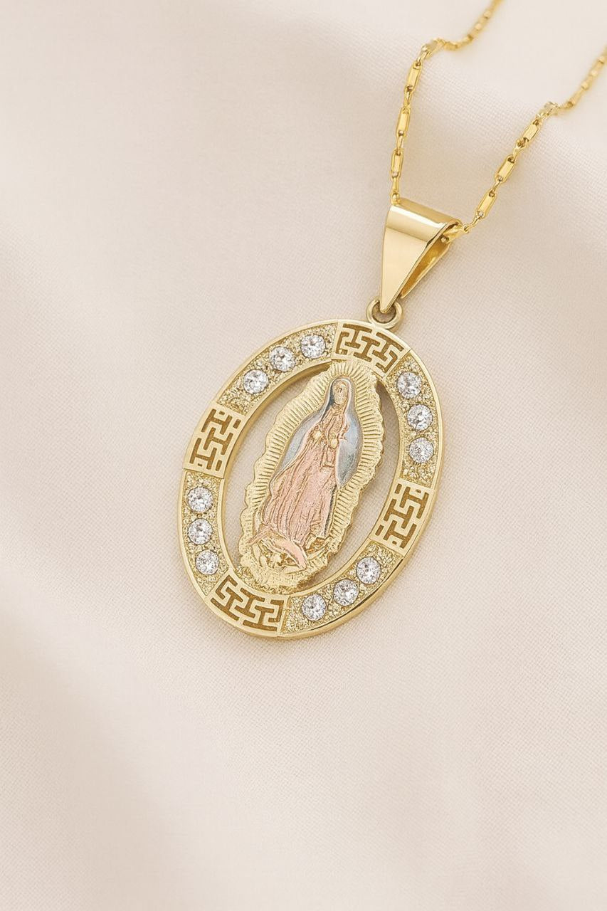Colgante Virgen de Guadalupe ovalado