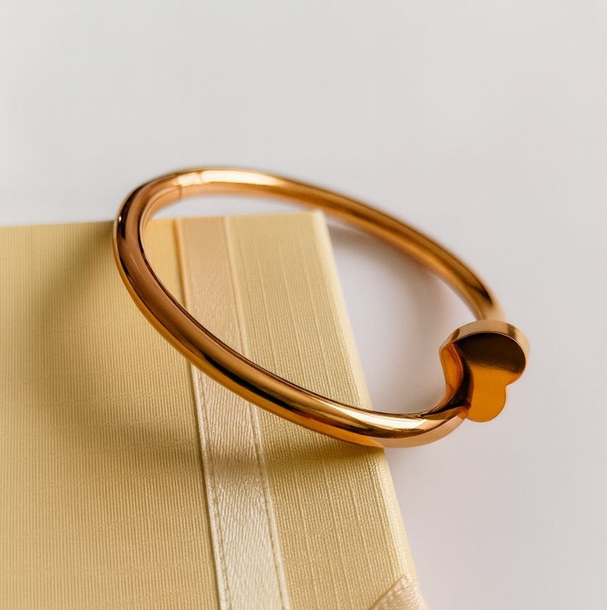 Pulsera Corazón Minimalista