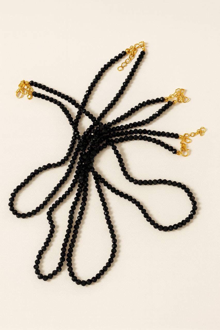 Collar “Noir Minimal”