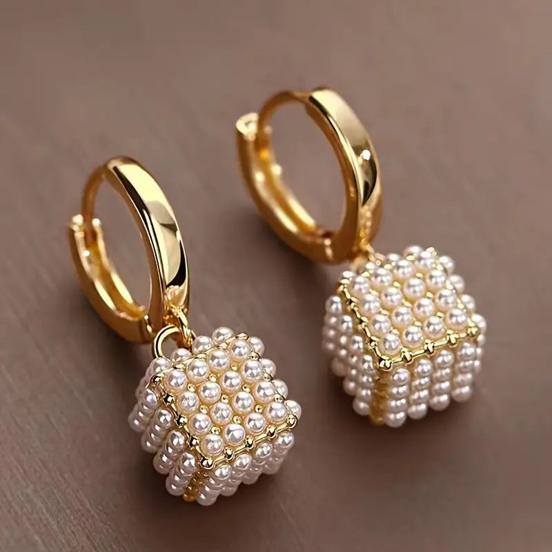 Pendientes “Pearl Cube”